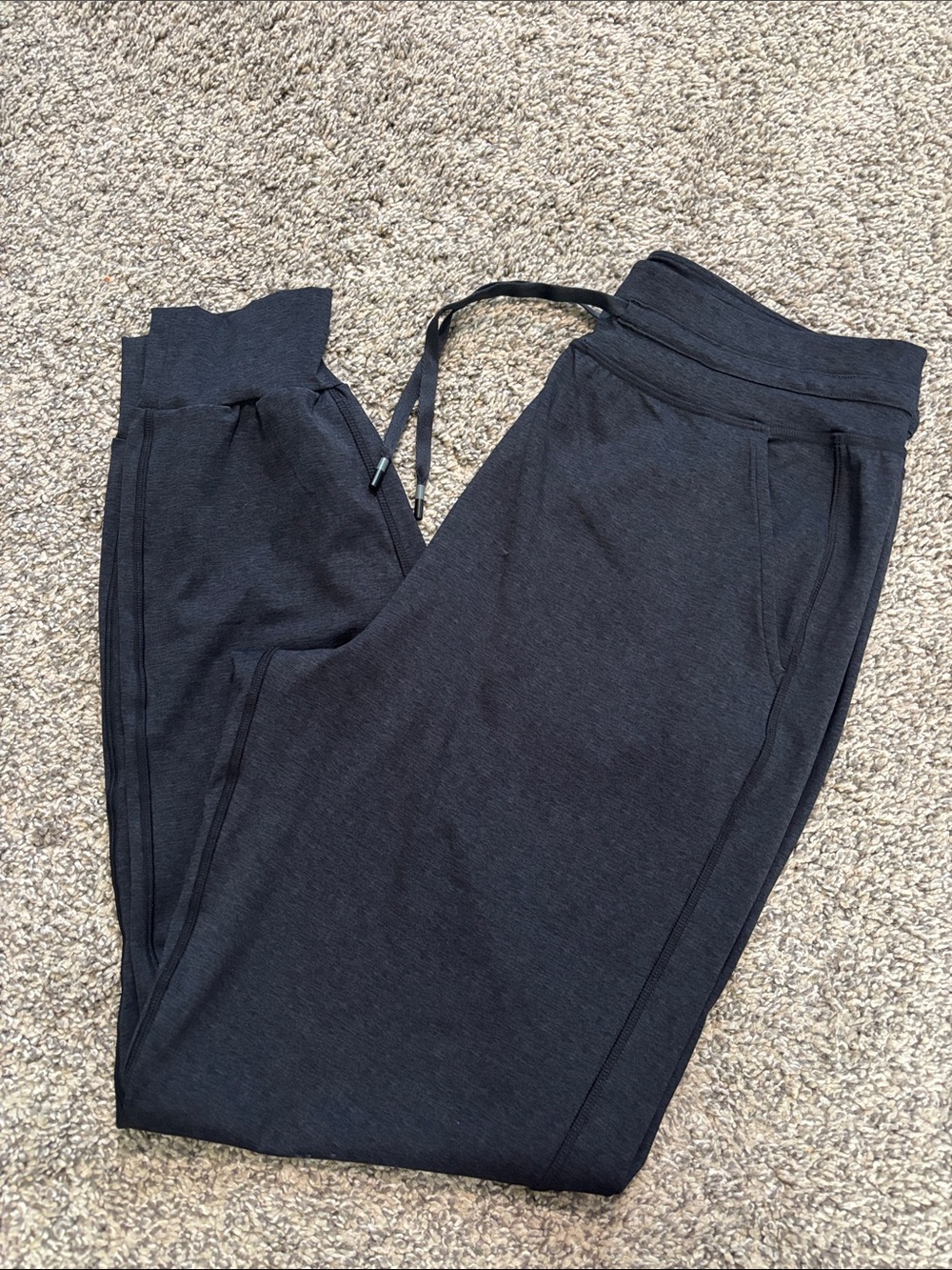 Travis Mathew Joggers size medium